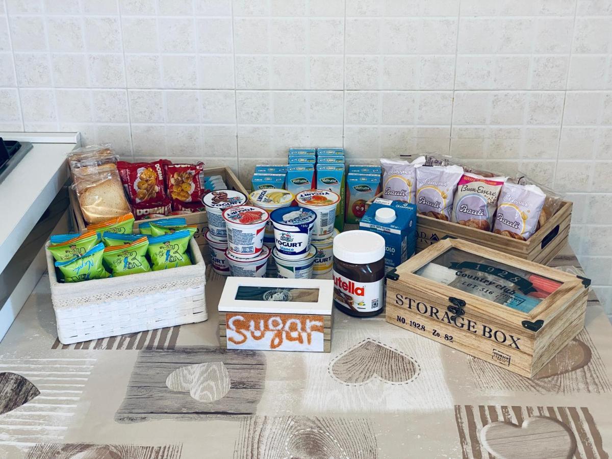 F&G 71100 - - Colazione Inclusa - Box Auto Privato Su Richiesta Foggia Exteriör bild